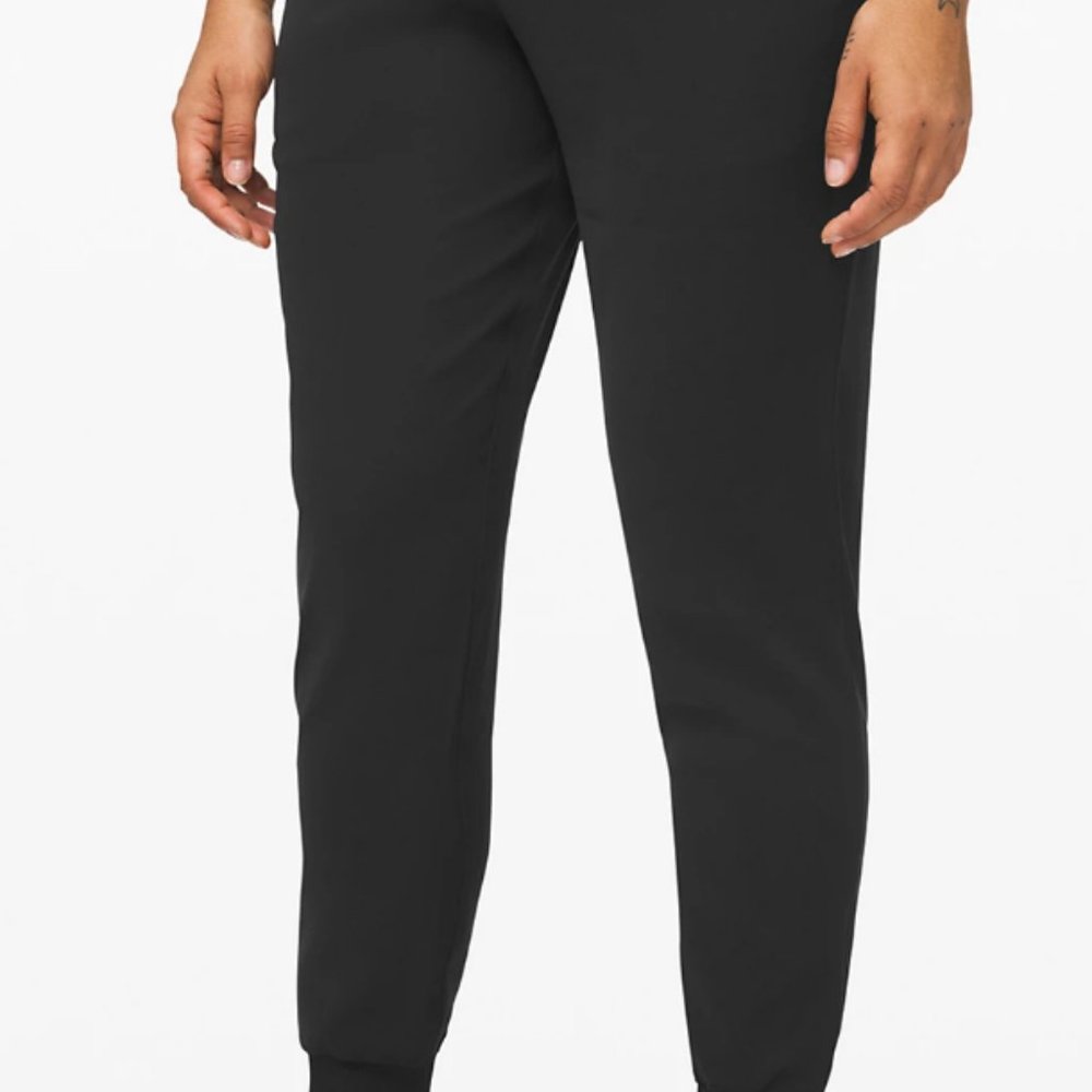 Lululemon On the Fly Jogger 28"